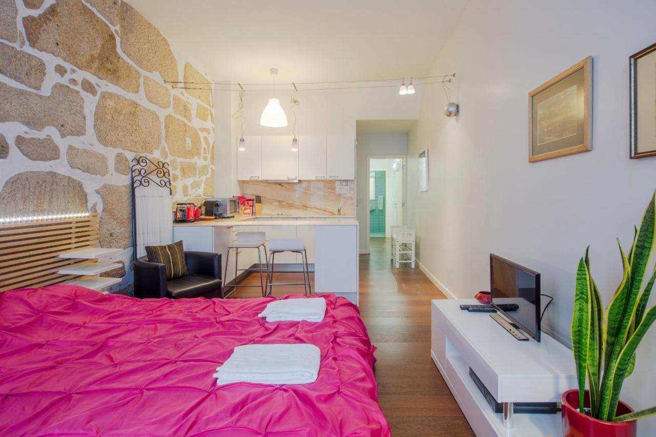 Ohh - Ganesha Studio- Oporto Center Apartment Ruang foto